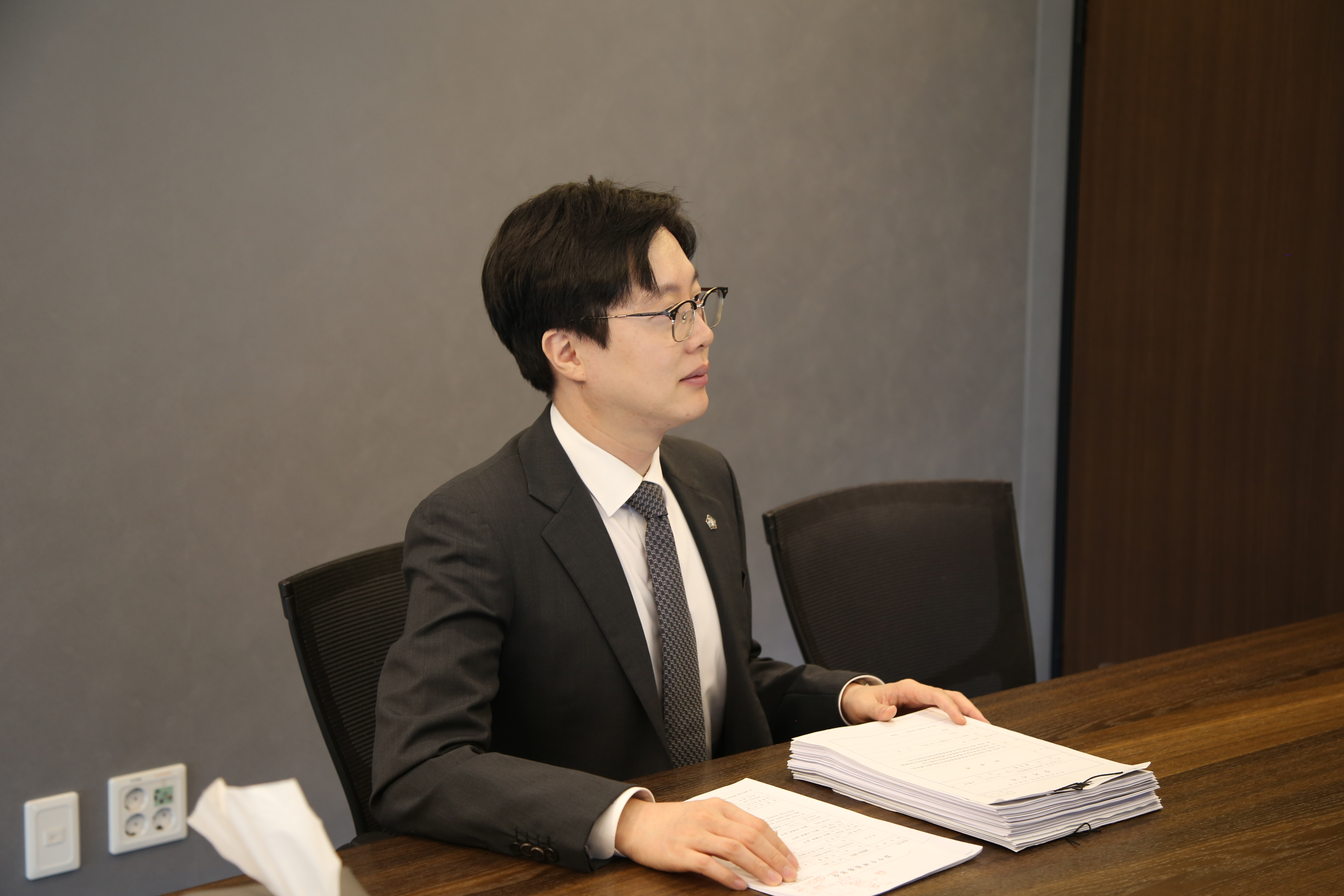5adca0af2b11766d2fdc92ad33d377c8_1755849830_0643.png 성동구준강제추행변호사 이세환 변호사 옆모습 사진