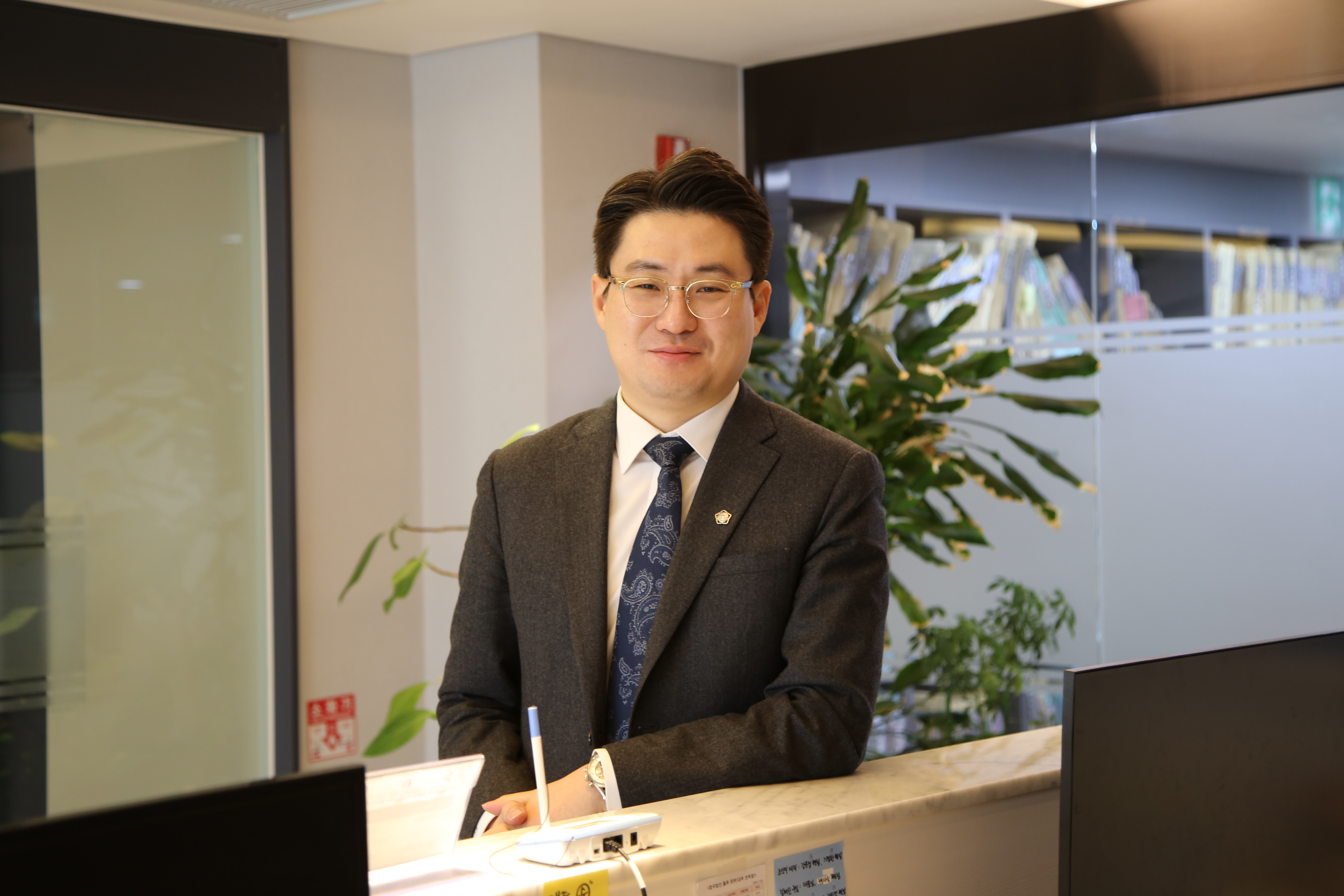 경기북부성매매변호사 조원진 실제 사진